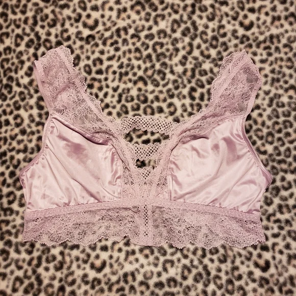2017 Victoria's Secret Very Sexy Chantilly Lace Plunge Bralette, Size M NWT Pink - Picture 3 of 11
